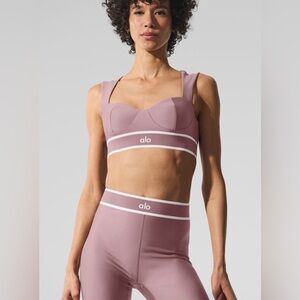 Alo Yoga. Size L (12-14) Air Lift Sports Bra.